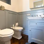 شقة Lo Studiolo