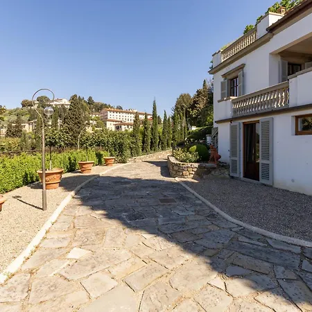 Apartament Lo Studiolo *
